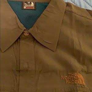The North Face shirt men’s sz. M olive